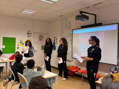LES JOUEUSES DE LA N2 DU RCH AUX CÔTÉS DES ÉLÈVES DE L’ÉCOLE GALLIENI POUR LA DICTÉE ELA 💪